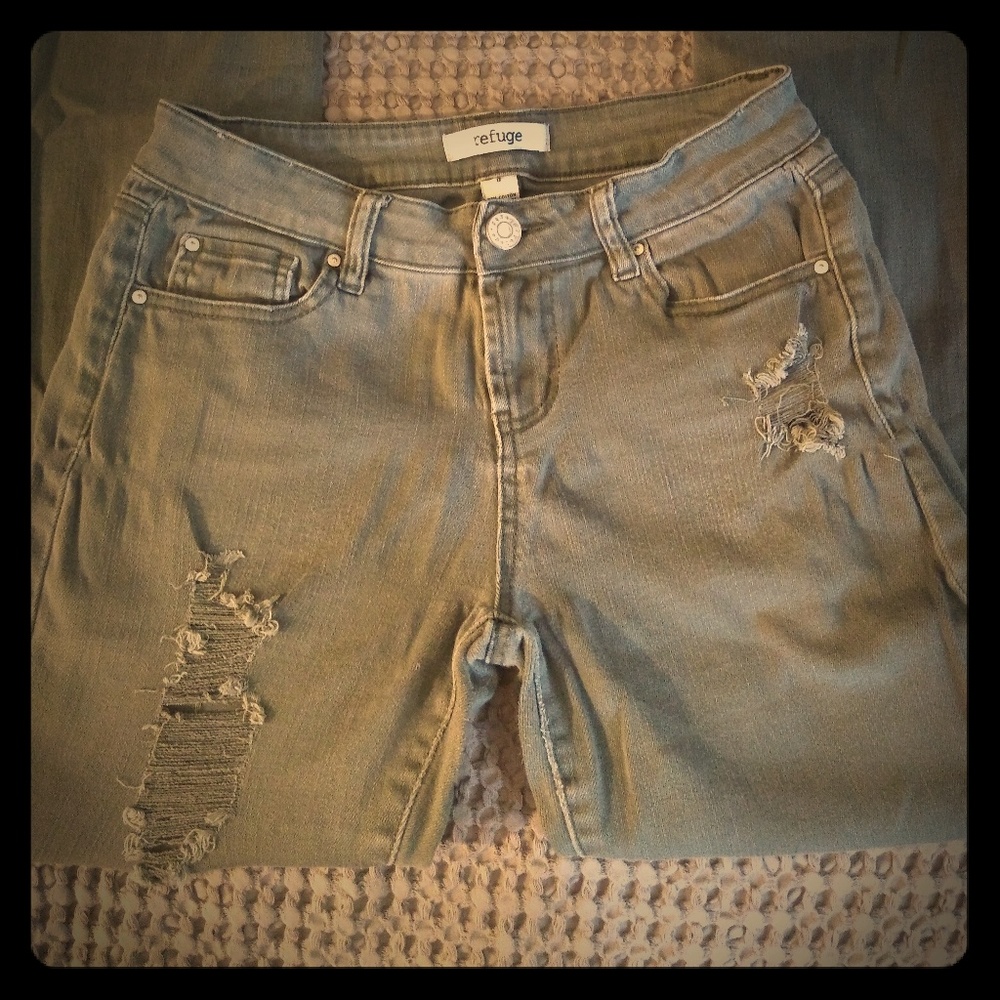 Refuge skinny ripped camo green jeans